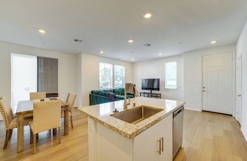 Wildomar Apartment | Family Getaway w/Pool, 8 Mi to Lake Elsinore!