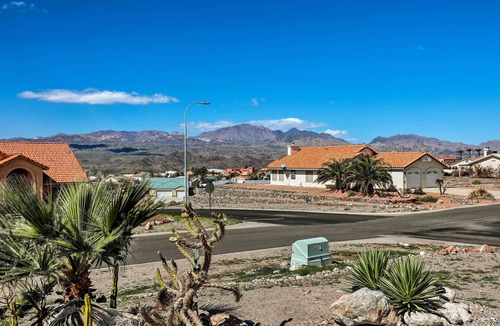 Sunridge Estates House | Family Home: 2 Mi to Riverwalk & 3 Mi to Casinos!