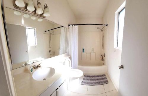Vista House | Family Home 4 Bedrooms with 4 Beds