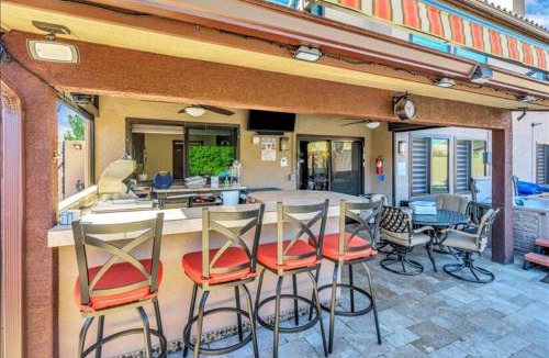 Adobe Hills Bed & Breakfast | Family Home Vacation Retreat Glendale AZ