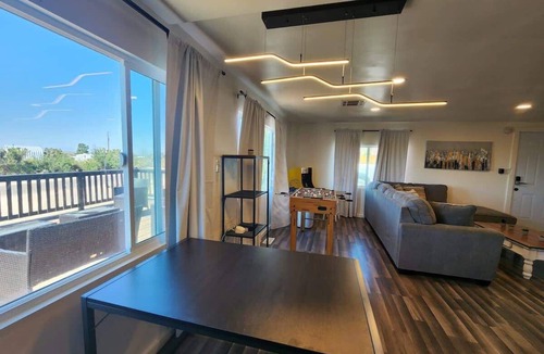 Meadview House | Family Home With Game Room Near Grand Canyon