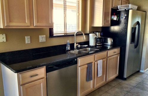 Desert Ridge House | FAMILY HOUSE w POOL & HOT TUB, heating included.