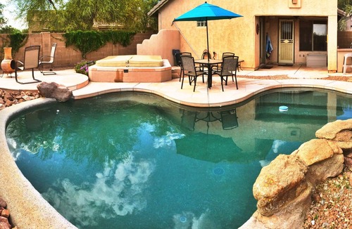 Desert Ridge House | FAMILY HOUSE w POOL & HOT TUB, heating included.