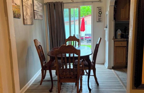 Alturas House | Fantastic 4-bedroom house in quaint Alturas for your getaway Centrally located!