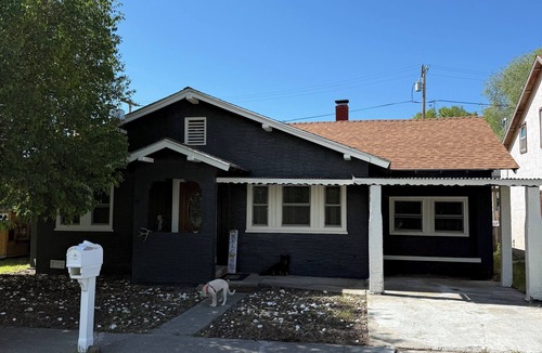 Alturas House | Fantastic 4-bedroom house in quaint Alturas for your getaway Centrally located!