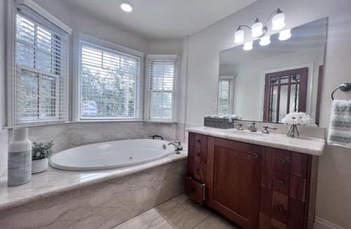 Southwest Anaheim House | Fantastic 5 Bedroom 4 bath home with new Pool & Jacuzzi