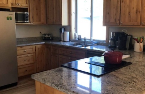 Crescent House | Fantastic Mountain Retreat ~ Close to lakes, mountains, streams