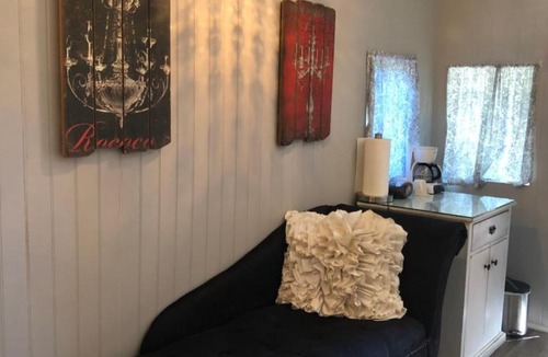 Nice Bed & Breakfast | Featherbed Railroad