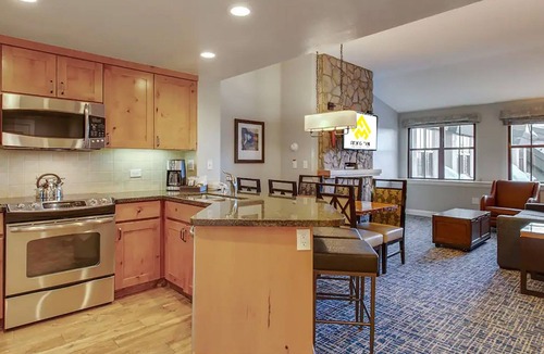 Lakeside Park Resort | 𝐅𝐢𝐧𝐝𝐢𝐧𝐠 𝐌𝐞𝐢𝐥𝐢 Ski-In/Out Wonderland TimberLodge Resort+Amenities.2BR