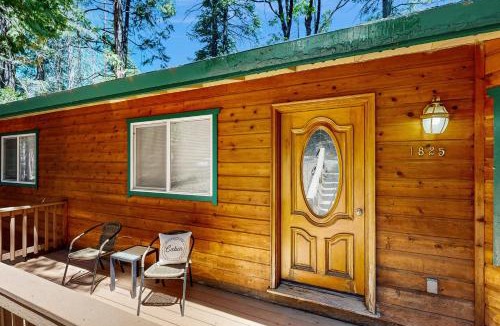 Arnold House | Fire Pit, Near Lake: 'Evergreen Escape' in Arnold