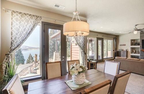 Lake Almanor Country Club House | Fire Pit + Views: Serene Lake Almanor Retreat