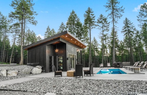 Lakeside House | Flathead Lake Luxury Lodging: Lake Views,Pool,Hot tub, Gym