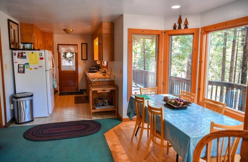 Twain Harte Cottage | FlexiCancel, High Speed Internet, Family Friendly, Nature Lover Retreat