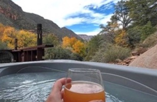 Sedona House | Flow Cabin | Hot Tub, Cold Plunge, Red Rock Canyon View, Stargazing Deck, Fire Pit