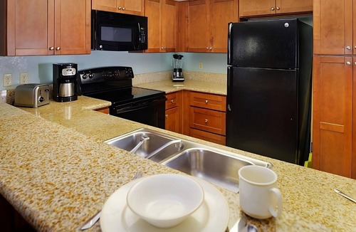 San Diego Country Estates Hotel | For The Whole Family! Three Great Units, Pool, Hiking, Near Julian