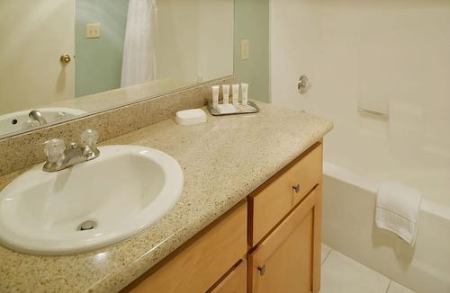 San Diego Country Estates Hotel | For The Whole Family! Three Great Units, Pool, Hiking, Near Julian