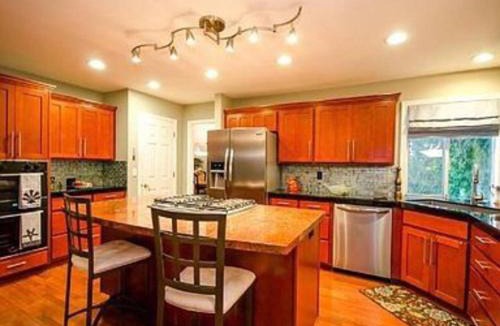 Beaverton House | Forest & City Views - Near Portland, Nike & Intel
