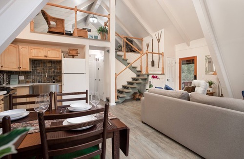 Pine Mountain Club Cabin | Forest Dream Retreat: A-Frame Cabin/Hot Tub/Games