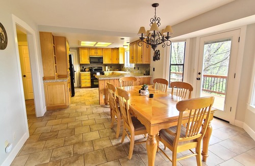 Glencoe House | Forest View Cabin - 4 BR, Family & Pet-Friendly, AC, Game Area, & Close Hiking