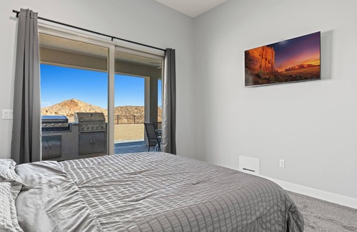 Mesquite House | Four Paws & Fairways | Golf Course Front | Pet Friendly | Over $500 in complimentary activities