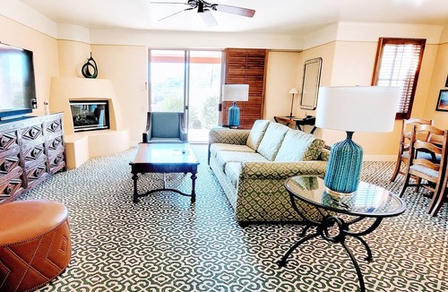 Troon North Resort | FOUR SEASONS CLUB, TROON NORTH+ FOUR SEASONS AMENITIES, 2-BEDROOM RESIDENCE