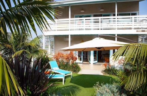 Encinitas Apartment | Fresh & Walkable Bright Beach Bungalow