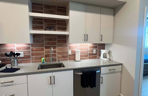 Midway District Apartment | Fully Furnished 1BR Point Loma w/Wi-Fi Parking