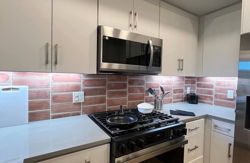 Midway District Apartment | Fully Furnished 1BR Point Loma w/Wi-Fi Parking