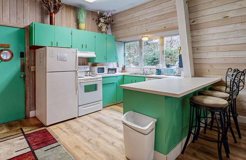 Gleneden Beach House | Fun and Unforgettable Beach House Dog friendly with a Great Location