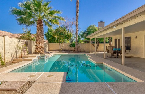 Sierra Tempe House | Fun In the Sun! Split Floorplan W/ Sparkling Pool!