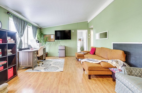 Clear Lake House | Fun w/Family! Clearlake Getaway w/Private Yard