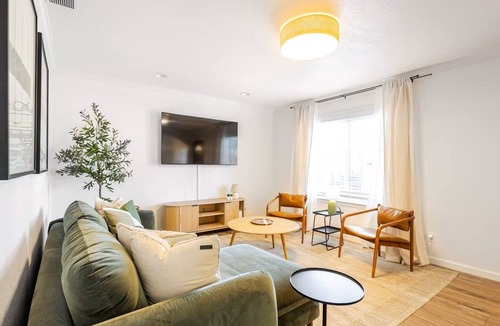 Tracy House | Furnished 3BR in Tracy, Comfortable longer stays