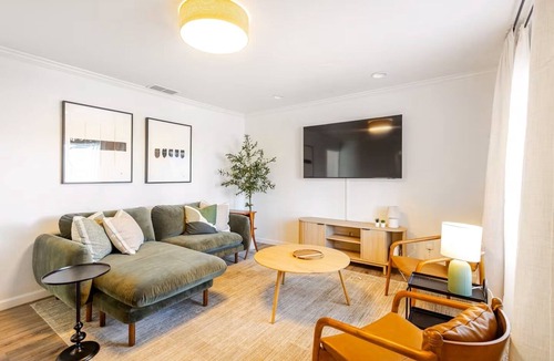 Tracy House | Furnished 3BR in Tracy, Comfortable longer stays