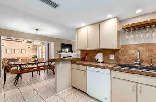South Scottsdale Condo | Furnished Patio! 'Casa Feliz' Old Town Condo