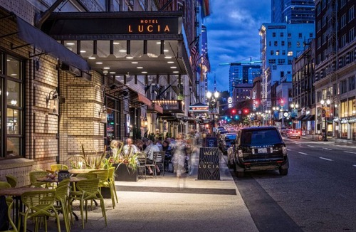 Old Town Chinatown Hotel | Gallery Suite | Vibrant Locale + Artistic Touches
