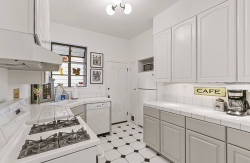 Cow Hollow Apartment | Garden Apartment in Cow Hollow/Marina District with rooftop deck!