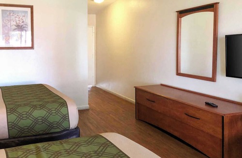 Oakland Hotel | Garden Inn & Suites Oakland Airport