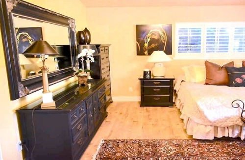 Carmel House | Garden Villa Carmel-by-the-Sea
