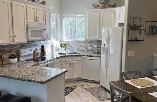 Superstition Springs Condo | Gated Newly Renovated 10 Out Of 10 Superstition Springs Condo On The 9th Teebox