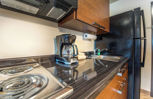 St. George Hotel | Gateway to Zion – Modern Stay in St. George w/Kitchen