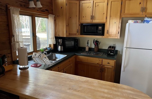Sloat Cabin | Get away at the Lost Sierra Ranch