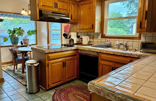 Mount Tabor House | Getaway At Grandma's: Vintage Mt Tabor Home