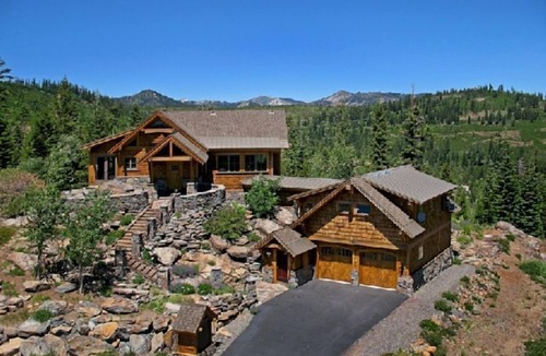 Truckee House | Glacier Luxury Lodge 360 Views