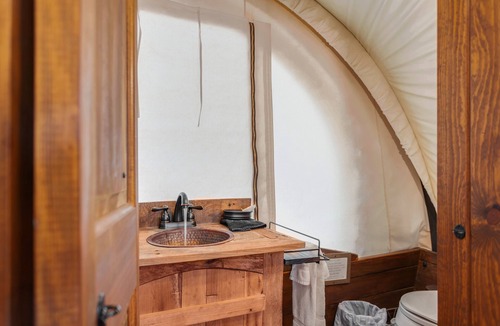 Virgin Resort | Glamping at Zion Views 27 Glamping, Private Bathroom, Wifi, Grill, and near Zion National Park