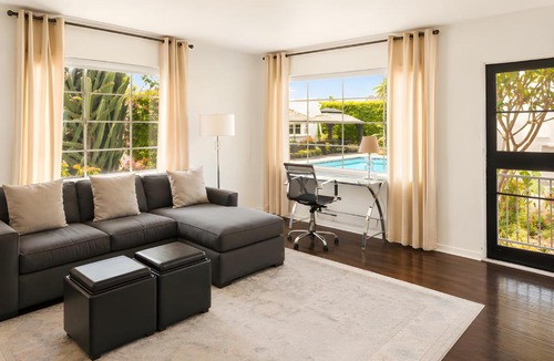 Historic Tennis Club Hotel | Gloria Palm Springs