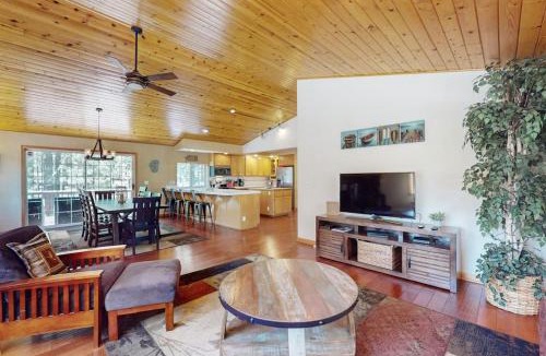 Montgomery Estates House | Gold Dust Getaway with Foosball Big Deck & Forest Views - Near Slopes
