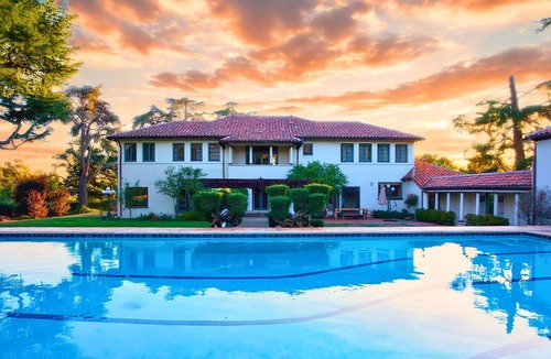 East Foothills Villa | Golden-Era Lux Estate 8BR Villa & Garden Suite