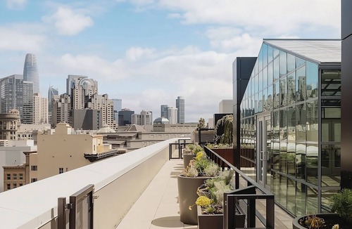 Tenderloin House | Golden Gate Getaway, Stunning Views, Central Location, Pets Are Welcome!
