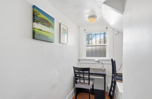 Golden Hill Apartment | Golden Hill 1 bedrooms