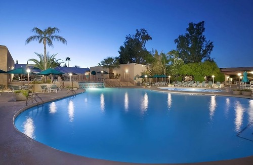 South Scottsdale Resort | Golf Getaway! 5 Pools, Free Shuttle Service to Explore Old Town Scottsdale!